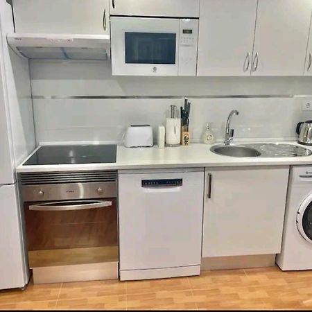 Piso Nuevo Centro Doctor Casal Apartment Oviedo Bagian luar foto