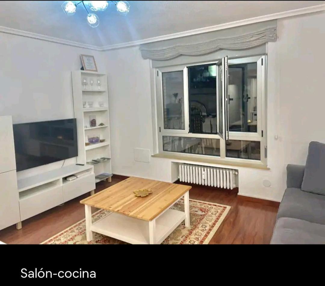 Piso Nuevo Centro Doctor Casal Apartment Oviedo Bagian luar foto